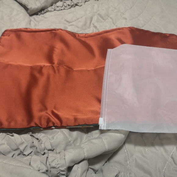 New Etsy pillowcase - Picture 2 of 2